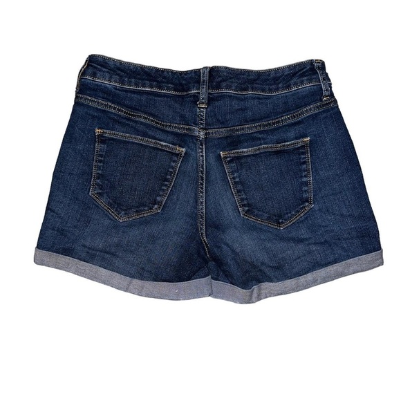 Universal Thread shorts size 4! - Picture 2 of 2